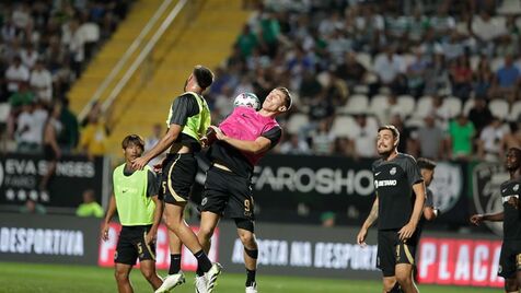 O onze do Sporting para o jogo contra o Farense