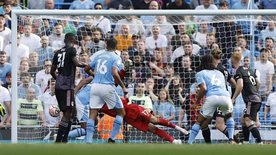 Haaland e o golo polémico de Aké no Man. City-Fulham: «Também senti que estava fora de jogo...»