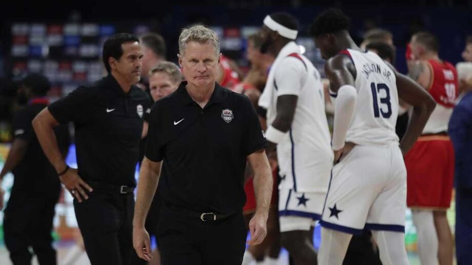 O aviso de Steve Kerr que deixa todos os norte-americanos a refletir: «Já não estamos em 1992...»