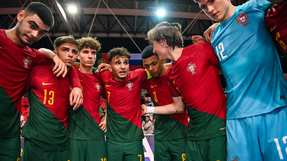 AO VIVO: siga a final do Europeu de futsal sub-19 entre Portugal e Espanha  - CNN Portugal