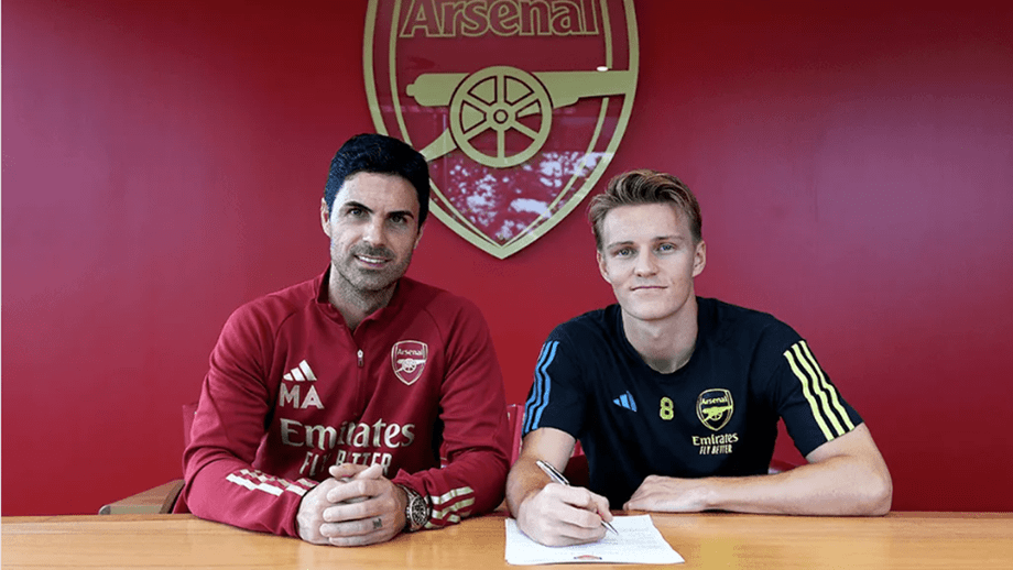 Odegaard prolonga contrato com o Arsenal 