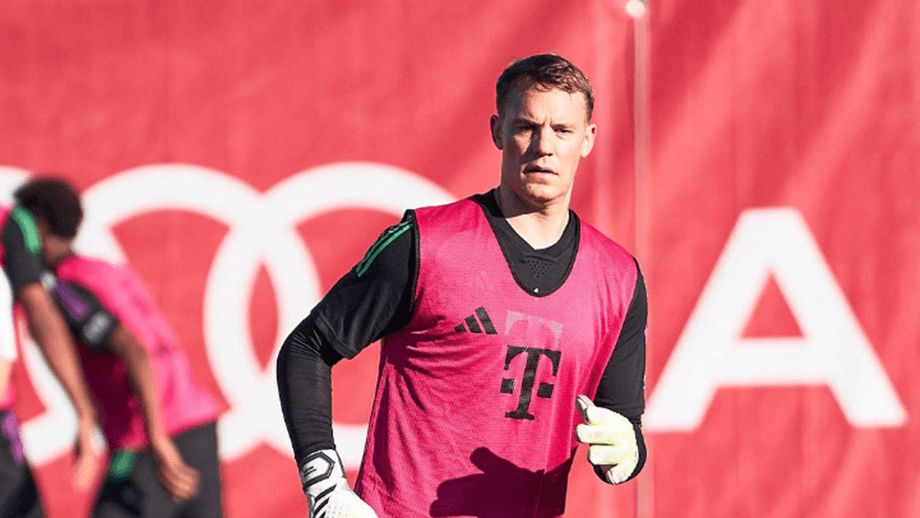 Manuel Neuer regressa aos treinos do Bayern Munique após dez meses