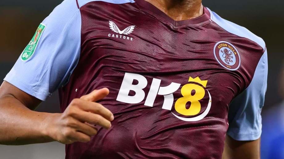 Insólito: jogadores do Aston Villa queixam-se que transpiração nas camisolas afeta desempenho da equipa