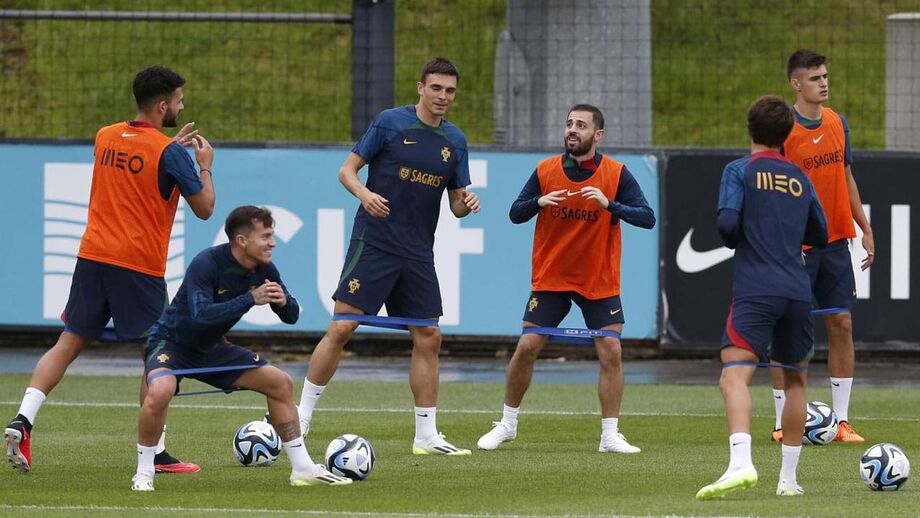 Treino na Cidade do Futebol esta terça-feira