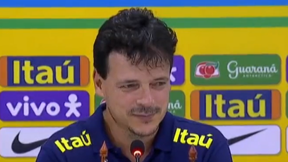 Selecionador do Brasil aplaudiu exibição do avançado do Al Hilal, que superou Pelé e é agora o melhor marcador da canarinha