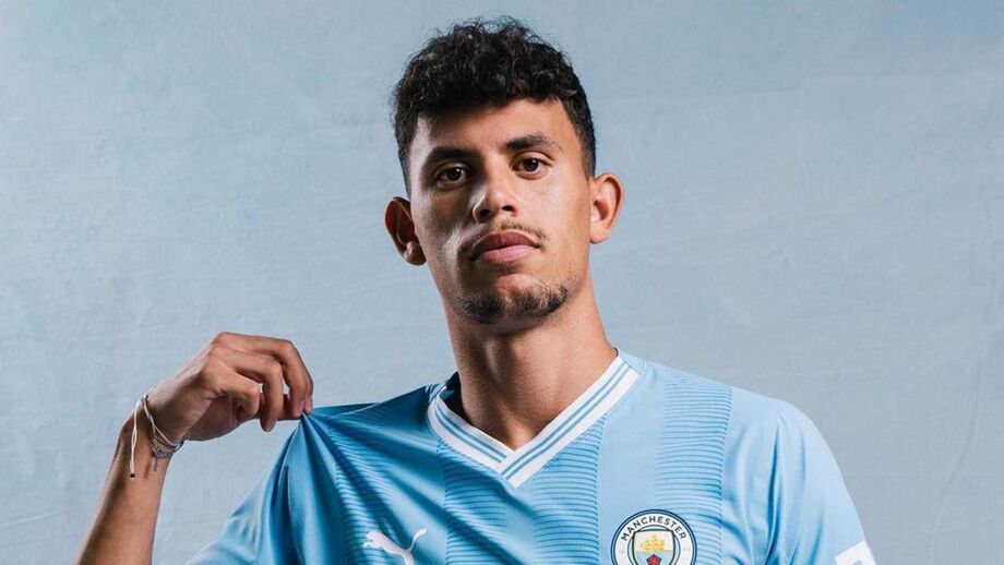 Treinador do Manchester City satisfeito com a contratação do internacional português