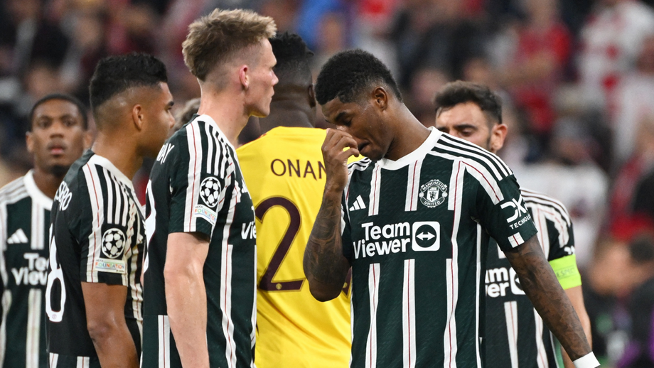 Festival de golos na partida a contar para a 1.ª jornada do Grupo A
