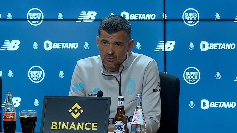 Treinador do FC Porto contesta críticas ao estilo de jogo da equipa