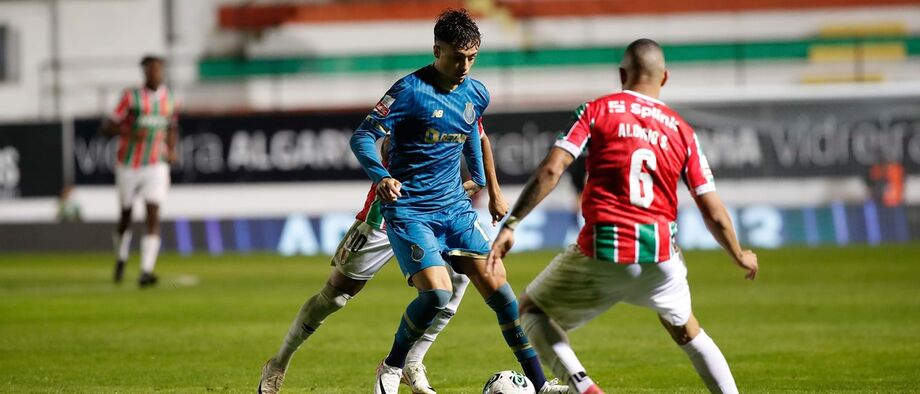 A crónica do E. Amadora-FC Porto, 0-1: Taremi deu o golpe fatal na revolução