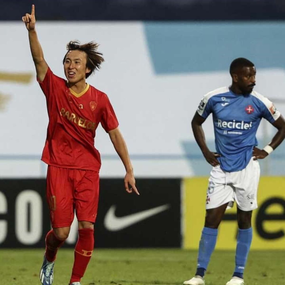 Golos de Moha Keita e Zé Pedro dão empate entre Belenenses e FC Porto B