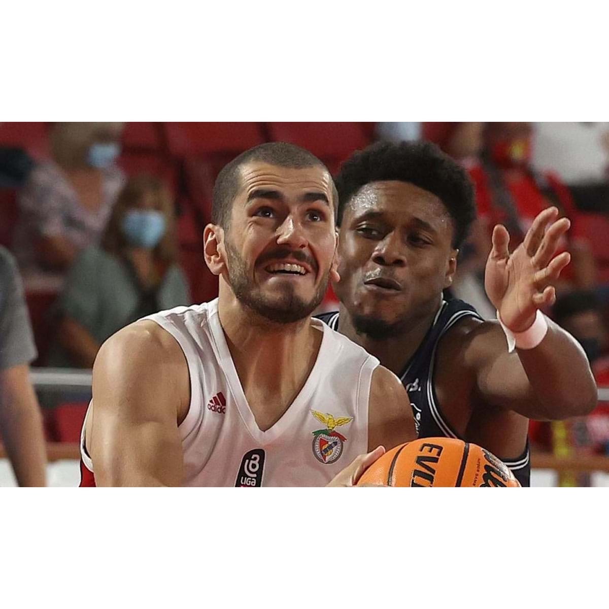 Benfica perde na Grécia por dois pontos na 'champions' de basquetebol -  Basquetebol - SAPO Desporto
