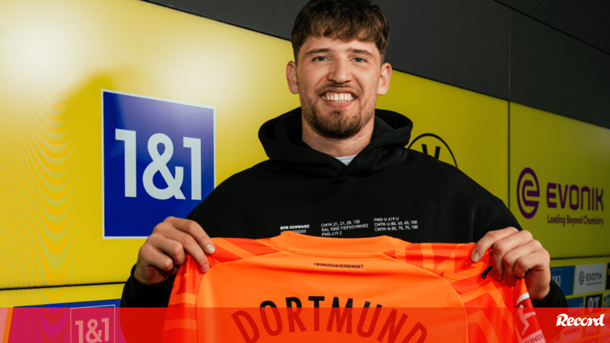 Gregor Kobel Prolonga Contrato Com Dortmund Até 2028 - Borussia ...