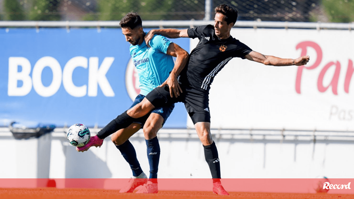 Equipa de lendas do FC Porto bate Athletic Bilbao em jogo para celebrar  aniversário dos bascos - FC Porto - Jornal Record