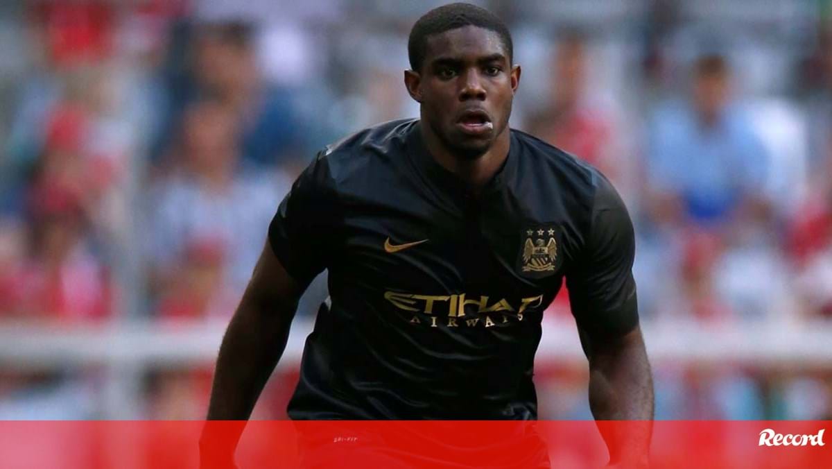 Micah Richards recalls the “attack” on the minibar: “I drank about 10 glasses and Pellegrini asked me to play” – England