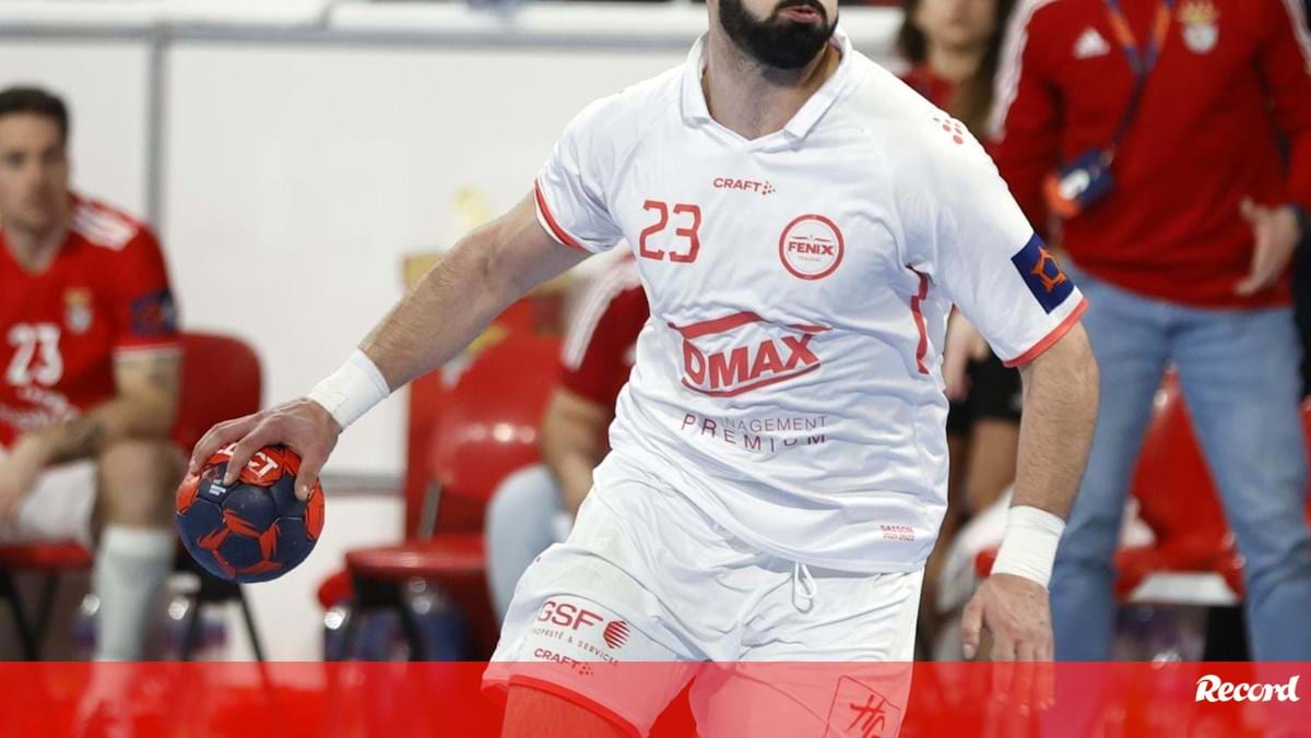 Gonzalo Vieira beats Martim Costa in the handball team stage – handball