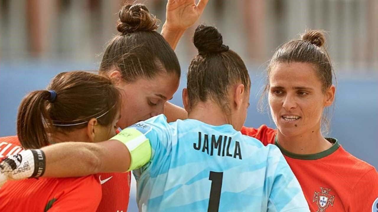 Jogos Europeus. Portugal goleia Chéquia em futebol de praia feminino