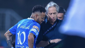 Jorge Jesus e jogadores do Al-Hilal desejam melhoras a Neymar