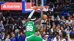 Treinador dos Boston Celtics elogia Neemias e admite dar-lhe mais oportunidades