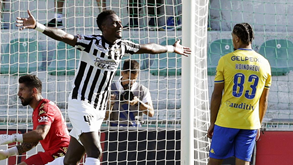 Portimonense-Estoril, 1-0: Não faltou cabeça a marcar e a gerir