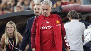 José Mourinho: «Não temos Smalling nem Llorente, sentimos falta do Renato Sanches...»