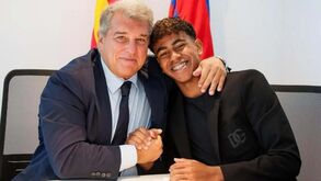 Lamine Yamal renova com Barcelona até 2026
