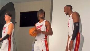 Jimmy Butler apareceu com visual alternativo e os colegas nem queriam acreditar