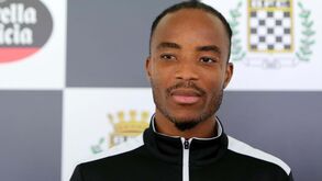 Bruno Onyemaechi convocado pela Nigéria de José Peseiro
