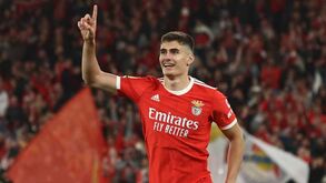 Fabrizio Romano sugere António Silva ao Manchester United: «Não será uma pechincha...»