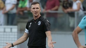 Álvaro Pacheco sucede a Paulo Turra no comando técnico do V. Guimarães