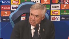 Ancelotti e as dificuldades de Kepa: «Mesmo eu, que sou muito bonito, não sou perfeito»