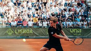 Pedro Sousa perde com João Sousa no adeus aos courts