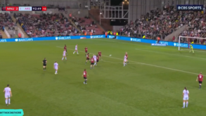 Ex-Benfica estreia-se a marcar pelo Arsenal com um golaço... nos descontos