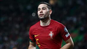 Raphaël Guerreiro volta a lesionar-se e falha jogos da Seleção Nacional