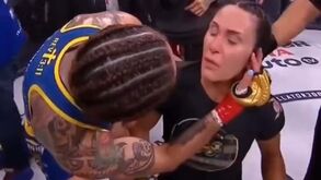 Cris Cyborg e o 'arrufo' com Cat Zingano: «Disse que não queria ser minha amiga»