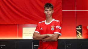 Médio do Benfica opta pela seleção da Ucrânia em vez de Portugal