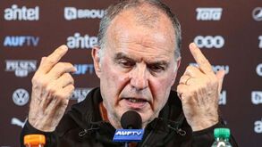 Bielsa afasta jogador da seleção do Uruguai por... falta de vacina