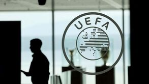 Rússia vai continuar impedida de competir nos escalões jovens de futebol