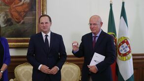 Taxas de IRS descem até ao 5.º escalão: veja aqui a tabela para 2024