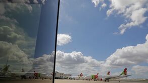 Governo vai usar Figo Maduro e Cascais para aliviar Portela
