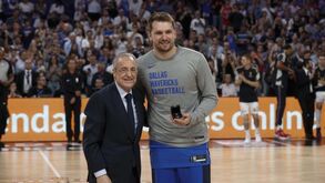 Real Madrid bate Dallas Mavericks em dia de homenagem a Luka Doncic