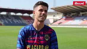 Héctor, o goleador da Liga ansioso pelo duelo com Otamendi: «É muito agressivo no jogo aéreo»