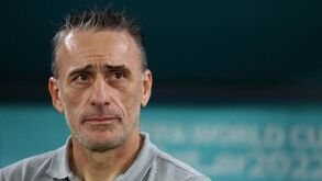 Paulo Bento volta a ganhar à frente da seleção dos Emirados Árabes Unidos