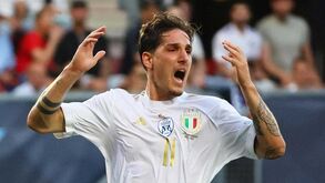 Fabrizio Corona: «Zaniolo apostava sentado no banco de suplentes...»