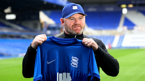 Rooney e o primeiro dia como treinador do Birmingham: «Acho que o segurança não sabia quem eu era»