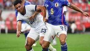 Morita não sai do banco em vitória folgada do Japão