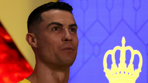 Cristiano Ronaldo fatura quase o dobro de Messi: Forbes revela os 11 futebolistas mais bem pagos em 2023