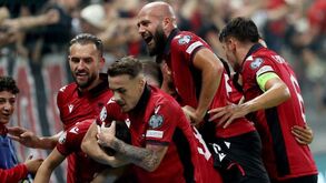 Eduard Abazaj: «São os agentes que escolhem os jogadores para representarem a Albânia»