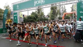 As melhores imagens da 'Corrida Sporting': Frederico Varandas levou a família em dia de festa em Alvalade