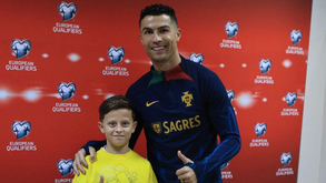 Bósnios eufóricos com Cristiano Ronaldo
