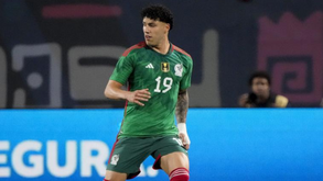 Jorge Sánchez firme pelo México